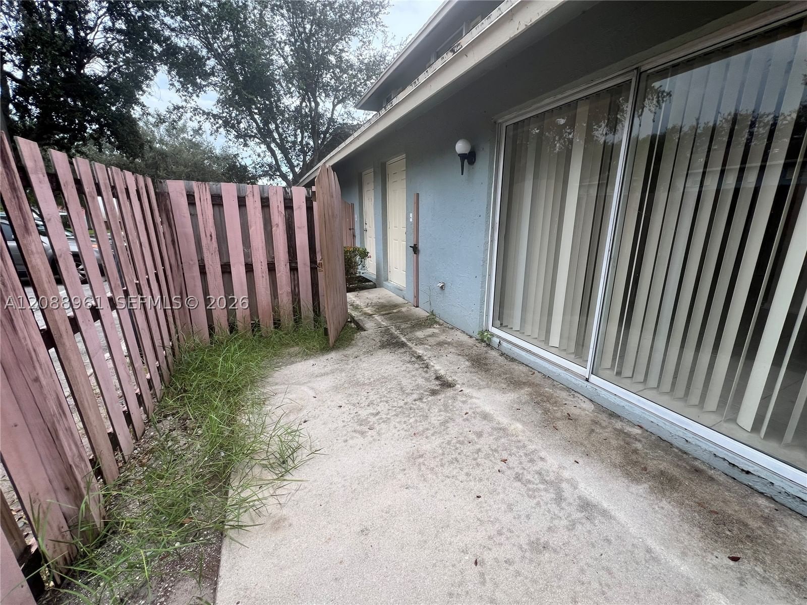Real estate property located at 910 Cypress Way E, Palm Beach, Cypress Estates Of Palm S, Palm Springs, FL