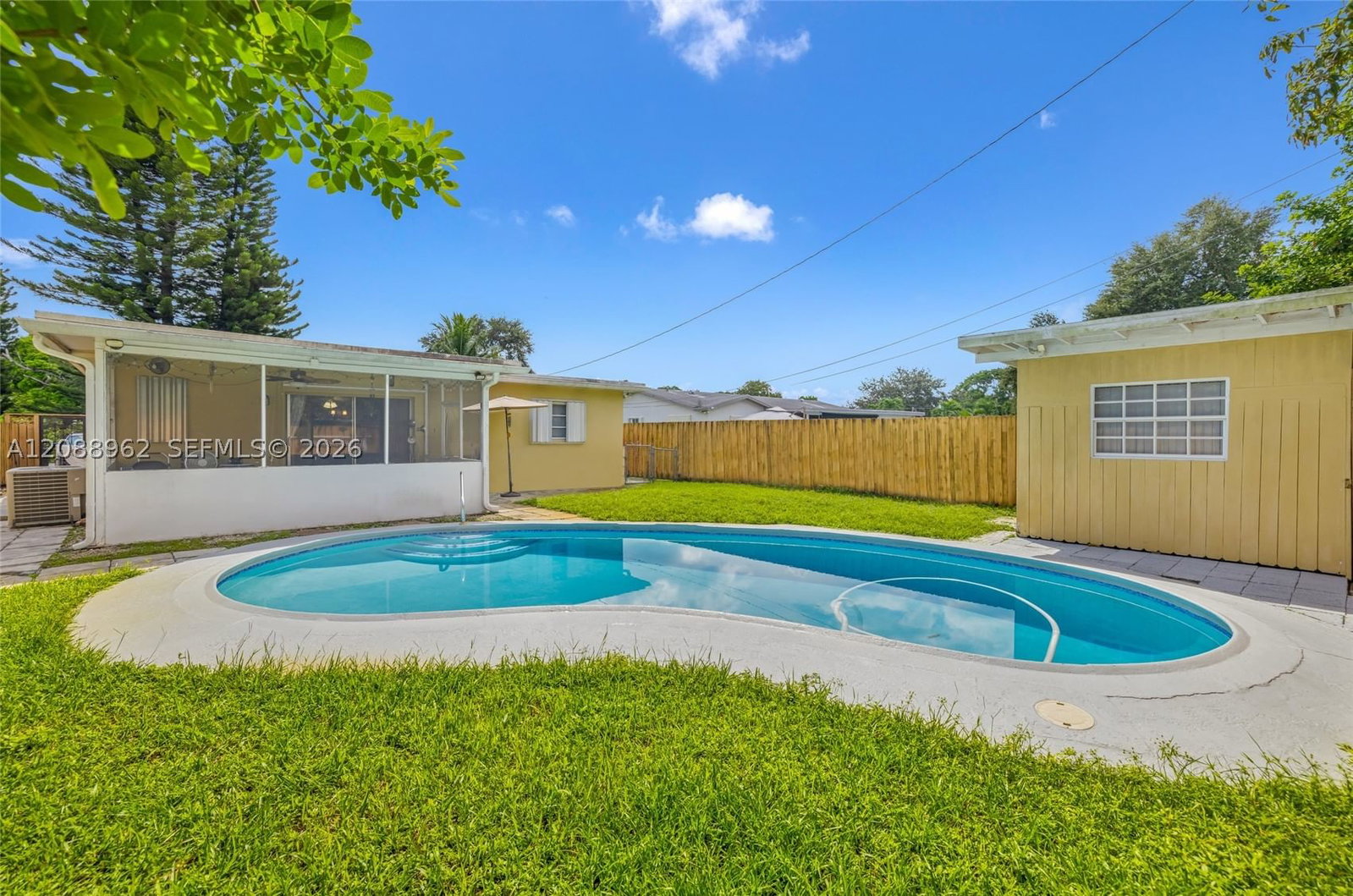 Real estate property located at 304 68th Ave, Broward, South Broward Ranches, Pembroke Pines, FL
