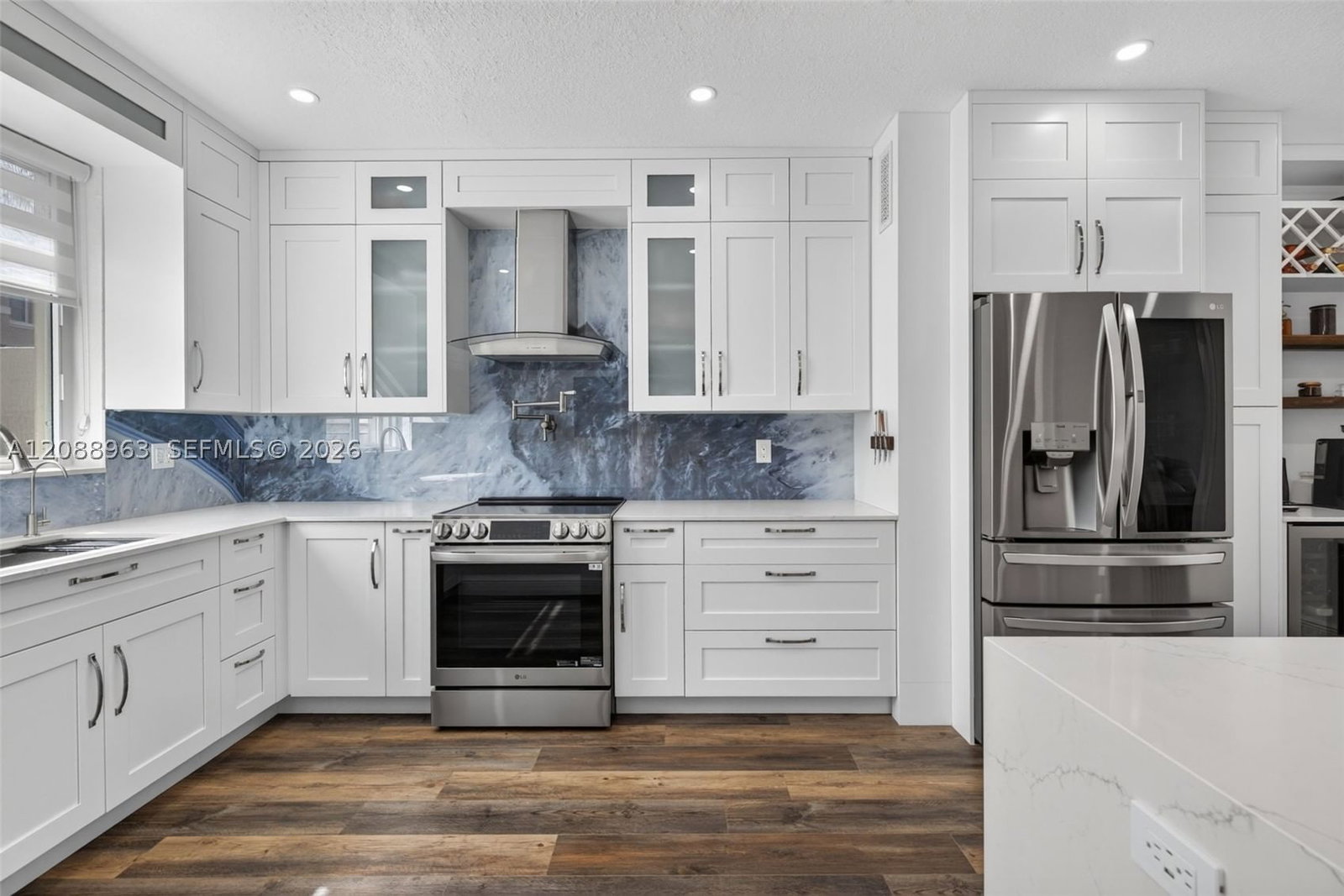 Real estate property located at 214 Riverwalk Cir, Broward, New River Estates Sec 6, Sunrise, FL