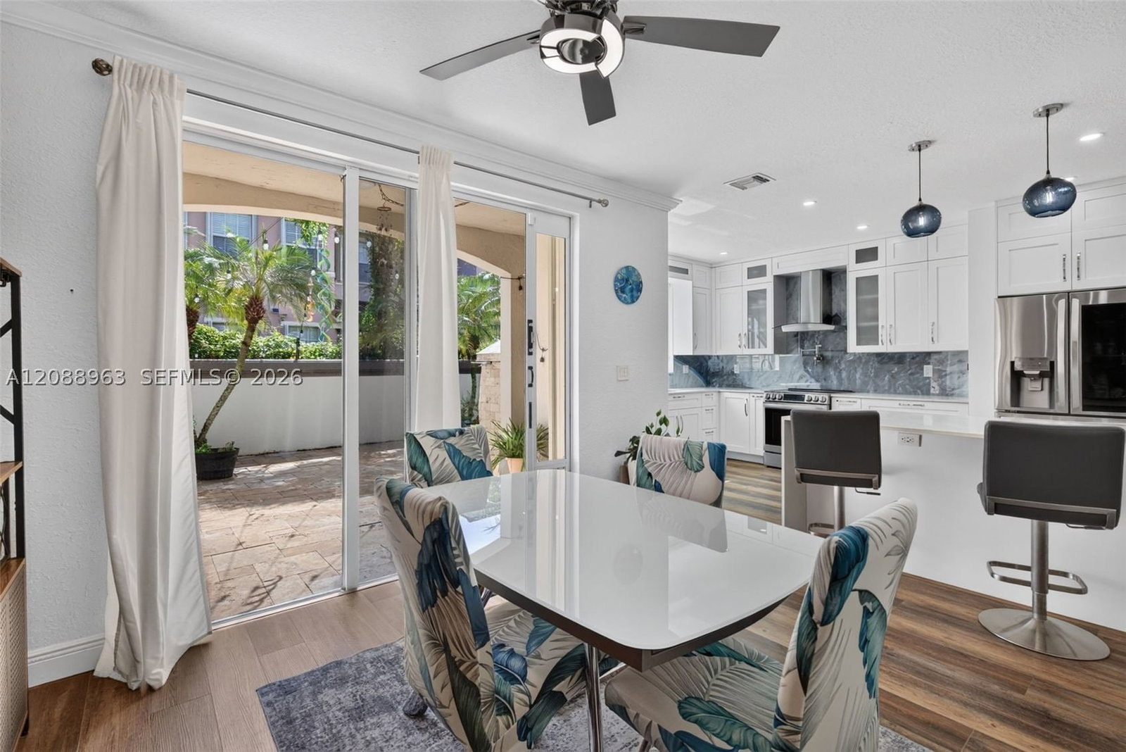 Real estate property located at 214 Riverwalk Cir, Broward, New River Estates Sec 6, Sunrise, FL