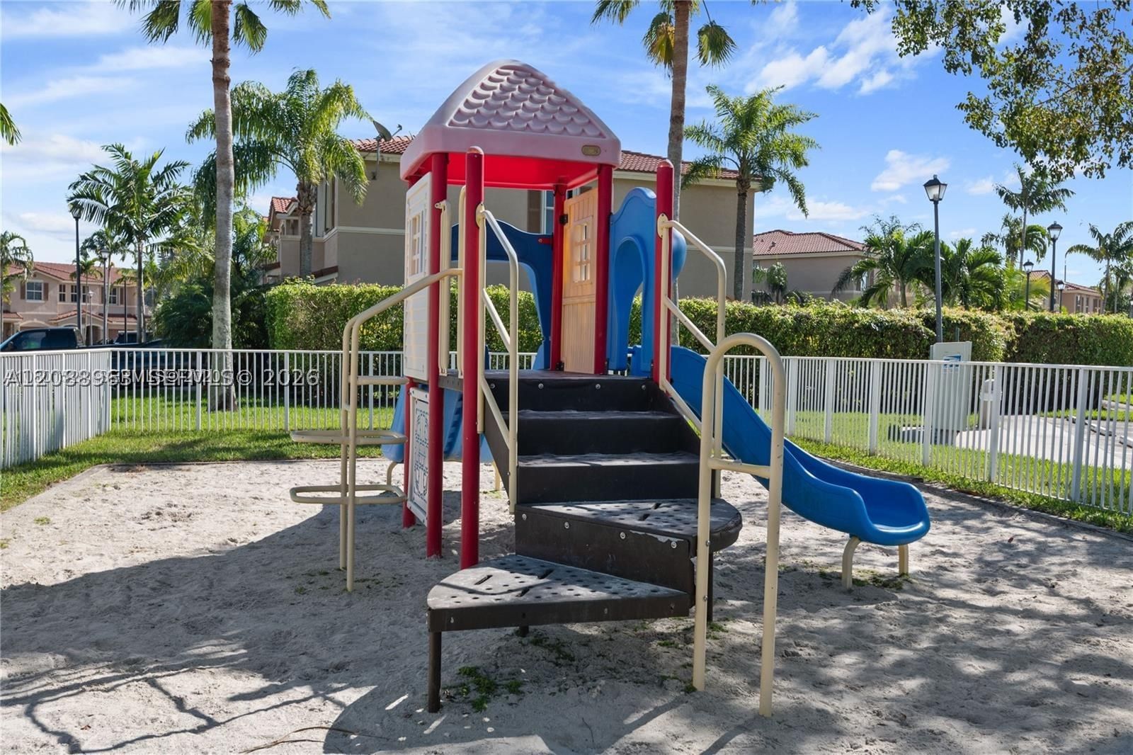 Real estate property located at 214 Riverwalk Cir, Broward, New River Estates Sec 6, Sunrise, FL