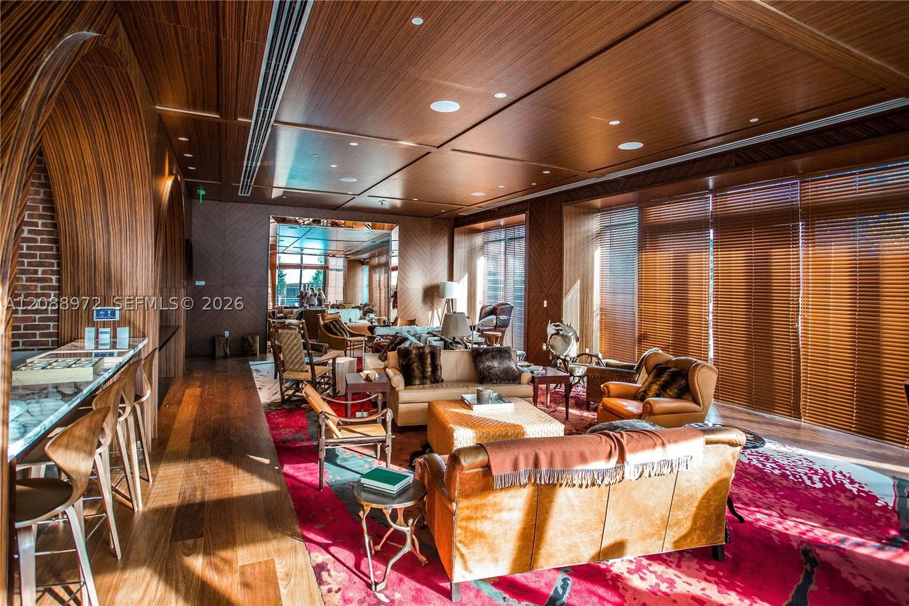 Real estate property located at 1300 Miami Ave #2210, Miami-dade, 1300 S Miami Avenue Condo, Miami, FL