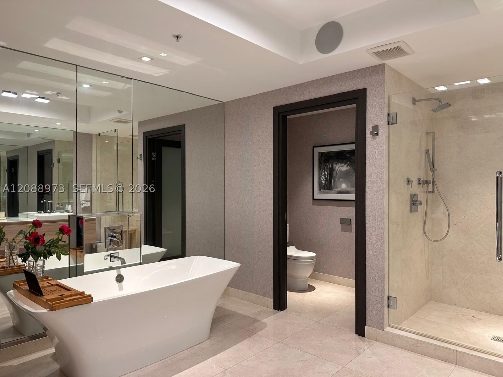 Real estate property located at 17111 Biscayne Blvd #2210, Miami-dade, Marina Palms Residences S, North Miami Beach, FL