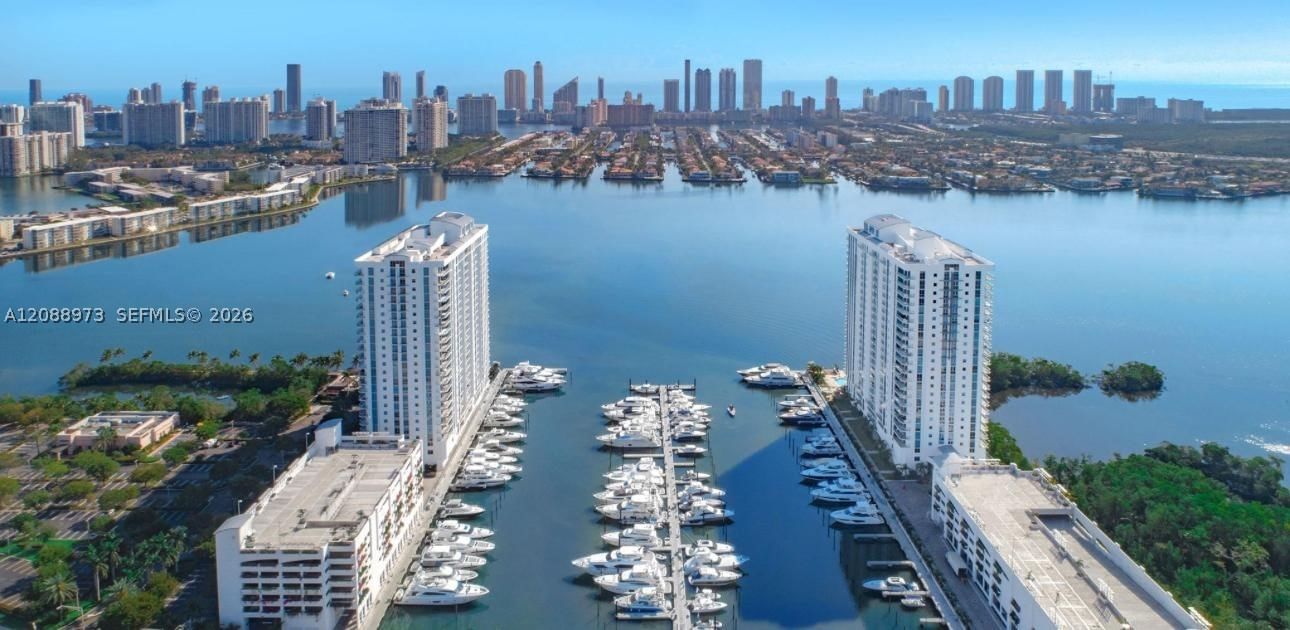 Real estate property located at 17111 Biscayne Blvd #2210, Miami-dade, Marina Palms Residences S, North Miami Beach, FL