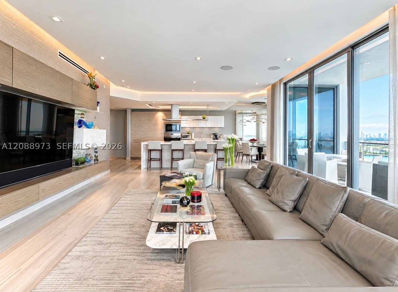 Real estate property located at 17111 Biscayne Blvd #2210, Miami-dade, Marina Palms Residences S, North Miami Beach, FL