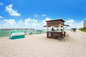Real estate property located at 6801 Collins Ave #1202/1211, Miami-dade, Central Carillon Beach Co, Miami Beach, FL