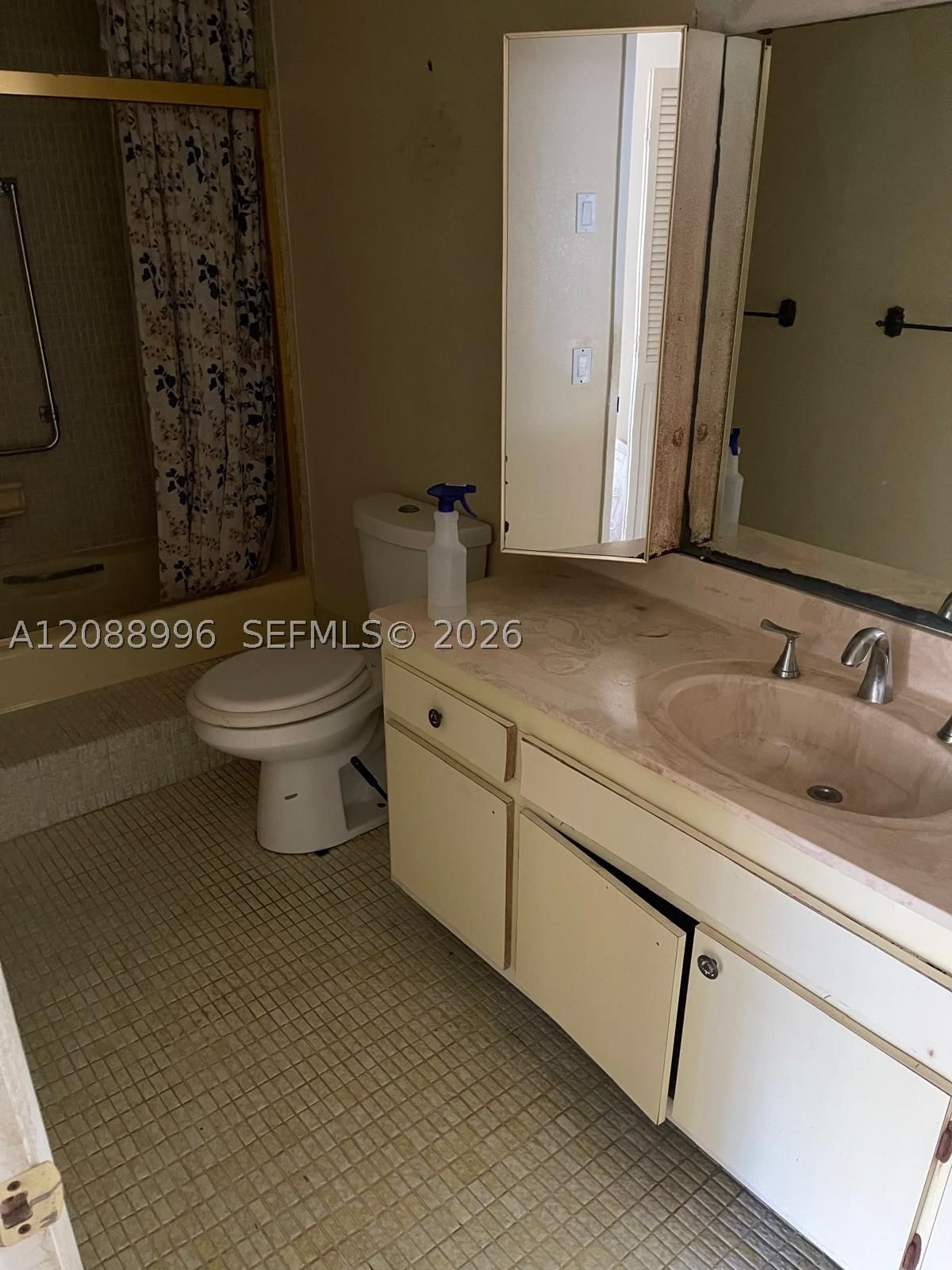 Real estate property located at 4200 Hillcrest Dr #401, Broward, Hillcrest East No 24 Cond, Hollywood, FL