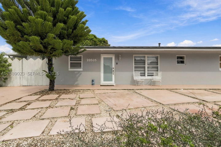 Real estate property located at 20505 45th Ave, Miami-dade, Carol City Gardens 2nd Ad, Miami Gardens, FL
