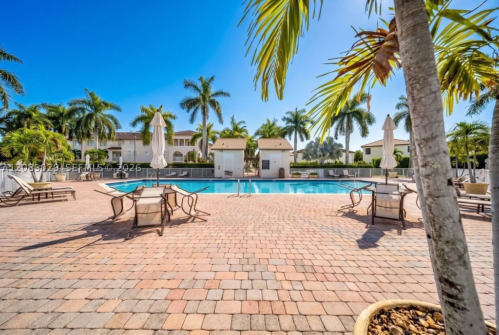 Real estate property located at 11603 89th St #213, Miami-dade, St Mortiz At Doral Condo, Doral, FL