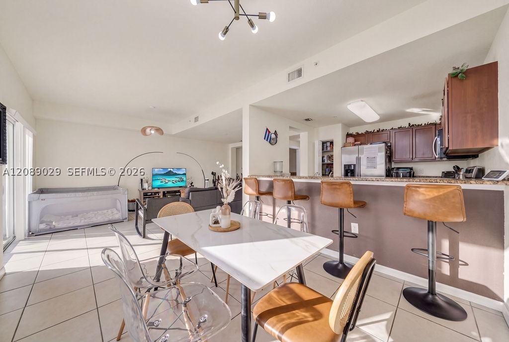 Real estate property located at 11603 89th St #213, Miami-dade, St Mortiz At Doral Condo, Doral, FL