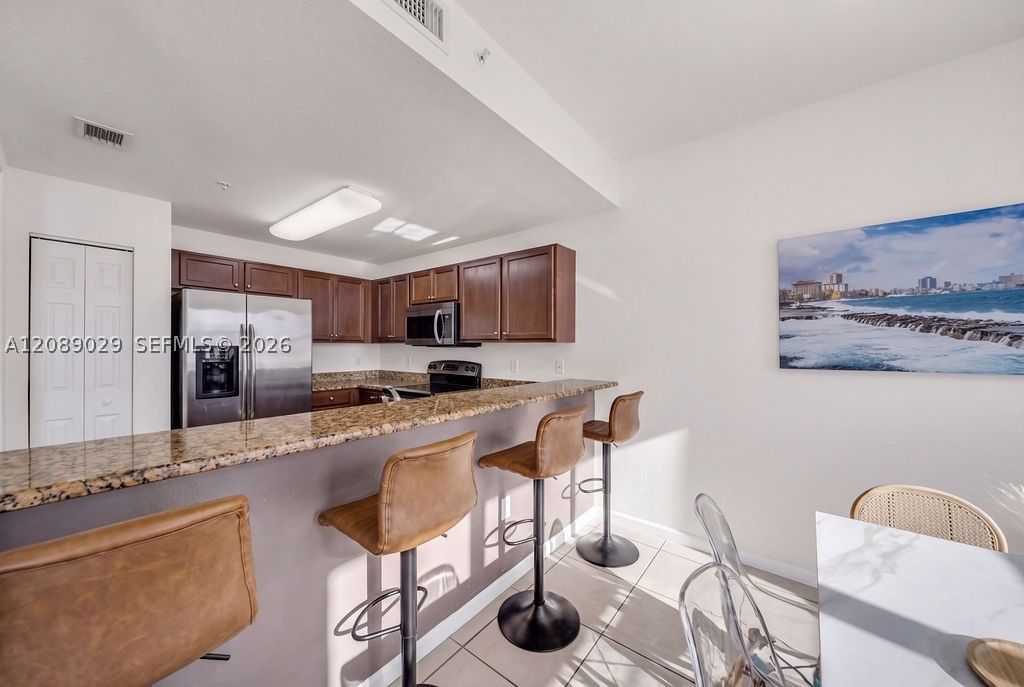Real estate property located at 11603 89th St #213, Miami-dade, St Mortiz At Doral Condo, Doral, FL