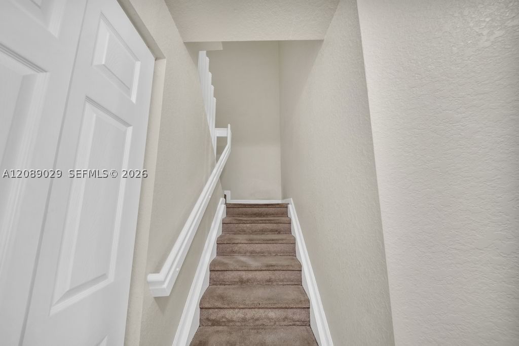 Real estate property located at 11603 89th St #213, Miami-dade, St Mortiz At Doral Condo, Doral, FL