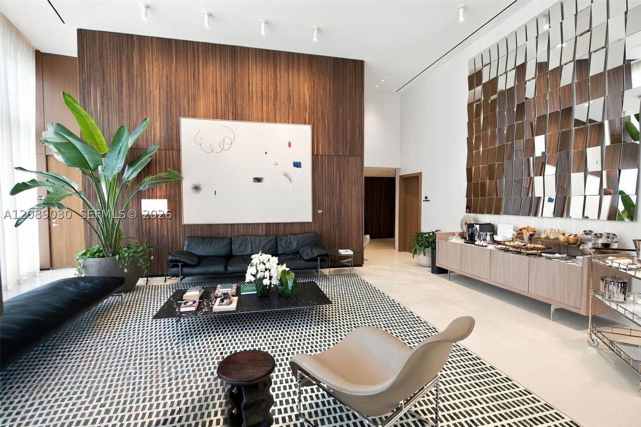 Real estate property located at 1400 Biscayne Blvd #3502, Miami-dade, Casa Bella, Miami, FL