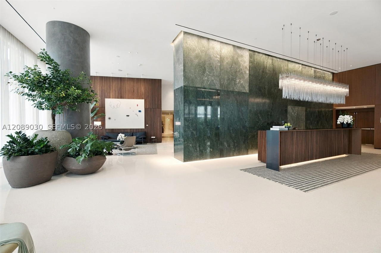 Real estate property located at 1400 Biscayne Blvd #3502, Miami-dade, Casa Bella, Miami, FL