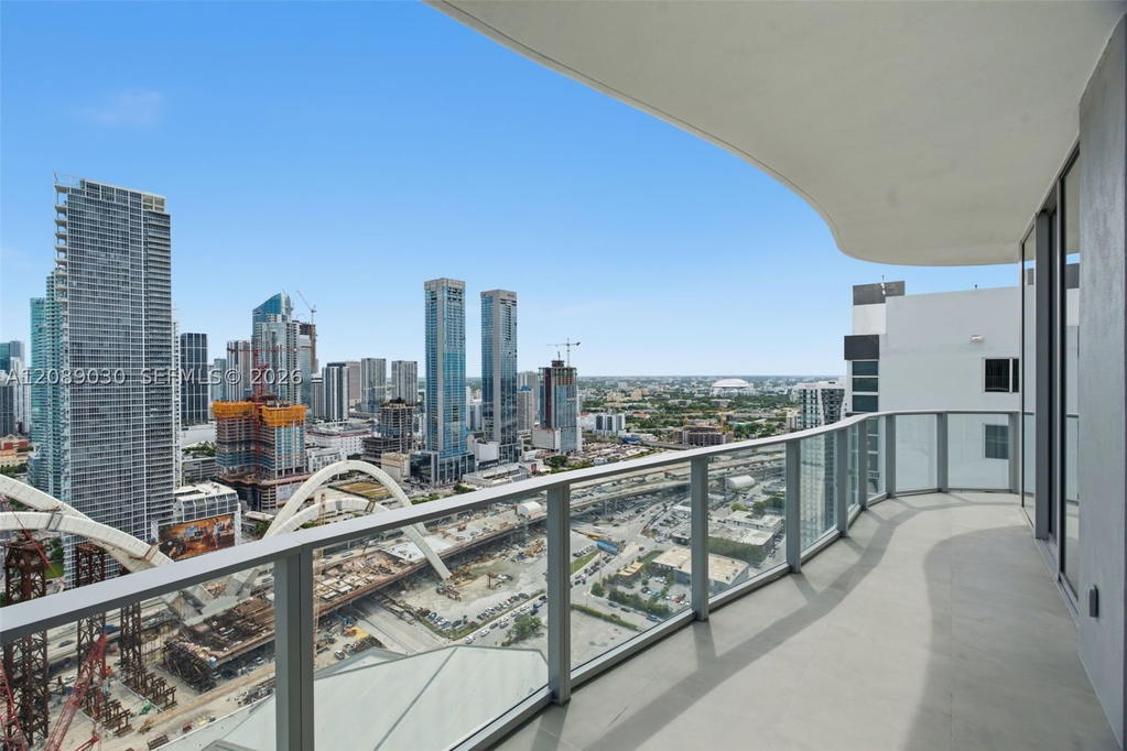 Real estate property located at 1400 Biscayne Blvd #3502, Miami-dade, Casa Bella, Miami, FL