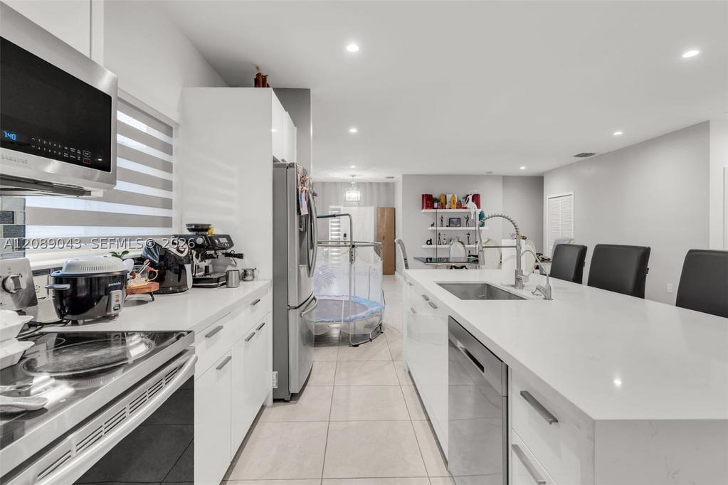 Real estate property located at 23031 124th Ave, Miami-dade, Silver Palm Park, Miami, FL