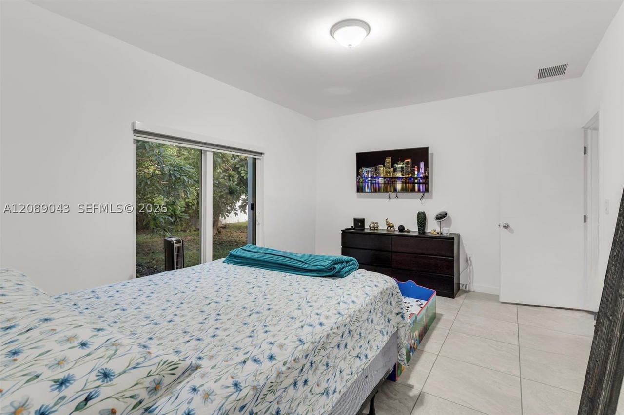 Real estate property located at 23031 124th Ave, Miami-dade, Silver Palm Park, Miami, FL