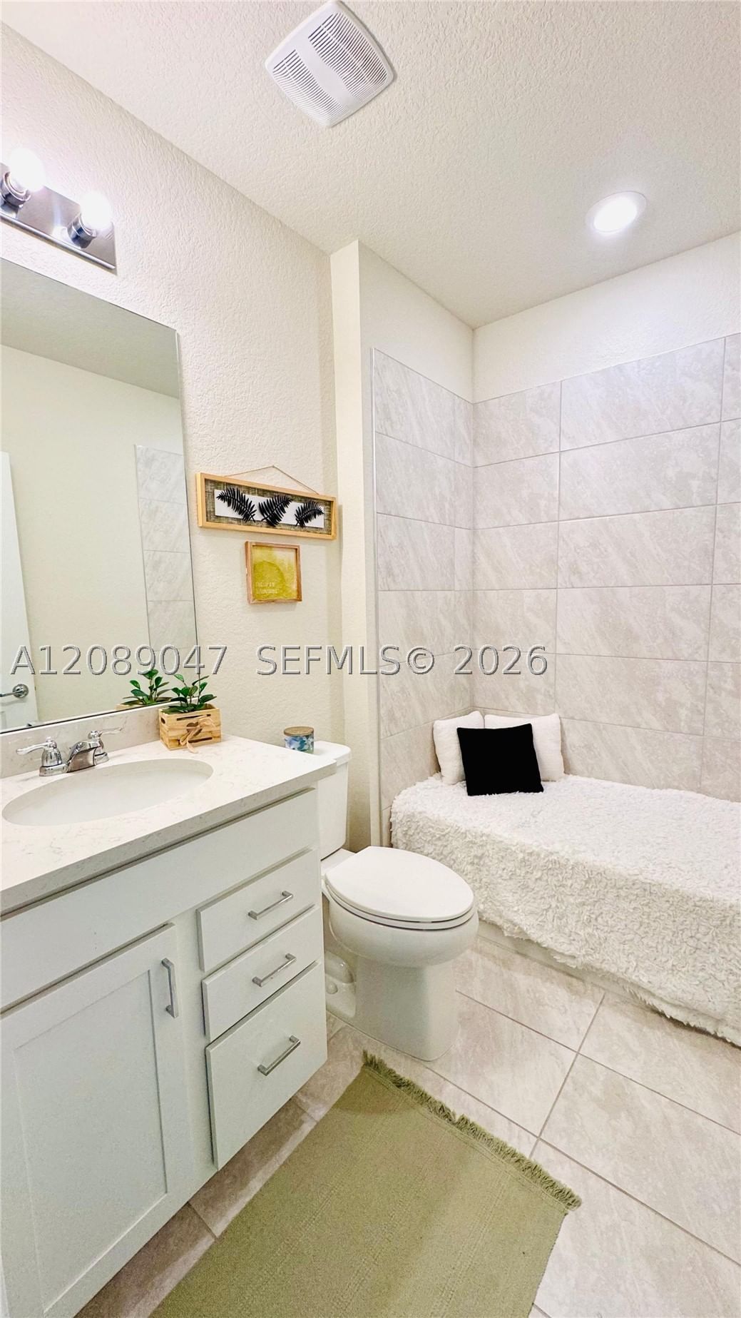Real estate property located at 3117 Buttonwood Ct, Broward, Tricity Plat, Lauderdale Lakes, FL