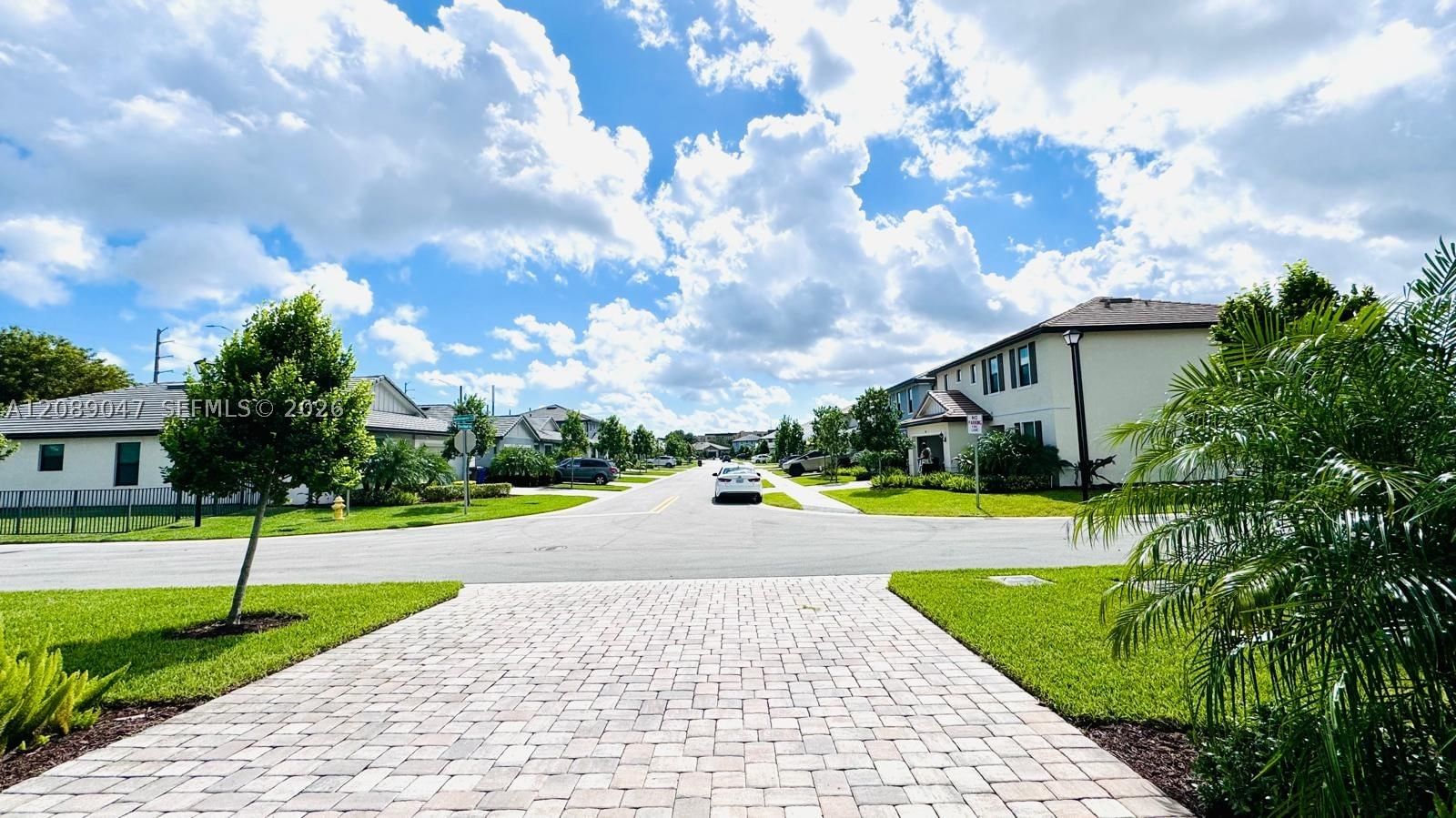 Real estate property located at 3117 Buttonwood Ct, Broward, Tricity Plat, Lauderdale Lakes, FL