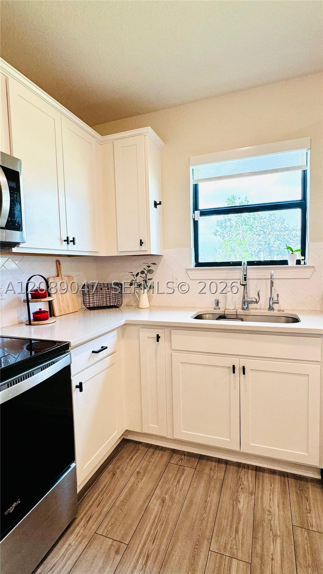 Real estate property located at 3117 Buttonwood Ct, Broward, Tricity Plat, Lauderdale Lakes, FL