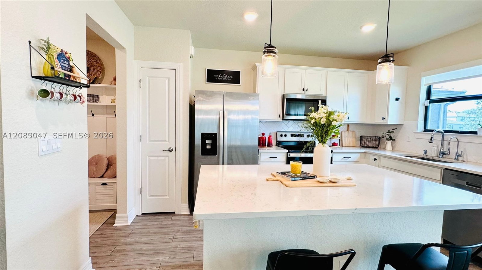 Real estate property located at 3117 Buttonwood Ct, Broward, Tricity Plat, Lauderdale Lakes, FL