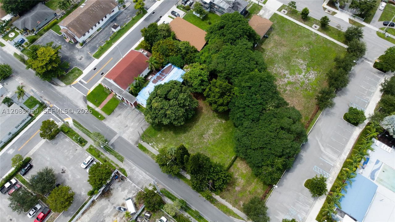 Real estate property located at 708 2nd Ave, Broward, Geo M Phippens Sub In, Hallandale Beach, FL
