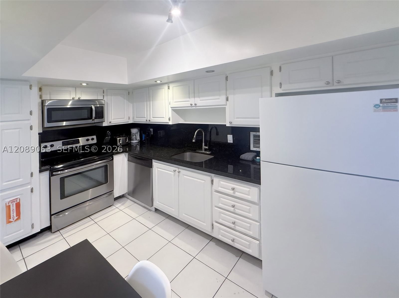 Real estate property located at 3901 Ocean Dr #6S, Broward, Tides On Hollywood Beach, Hollywood, FL