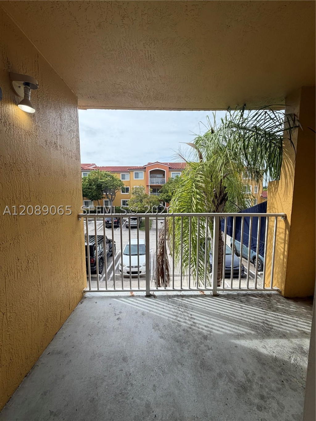 Real estate property located at 20930 87th Ave #207, Miami-dade, Breeze Of Galloway Condo, Cutler Bay, FL