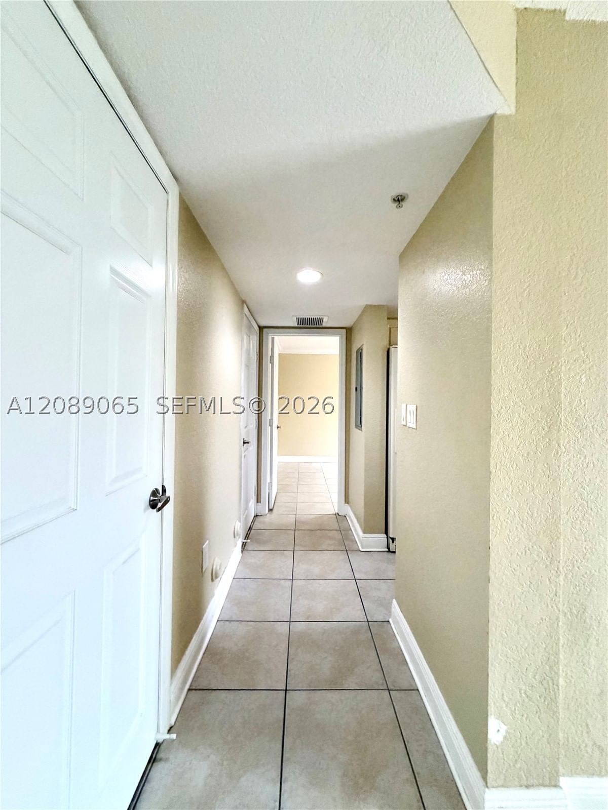 Real estate property located at 20930 87th Ave #207, Miami-dade, Breeze Of Galloway Condo, Cutler Bay, FL