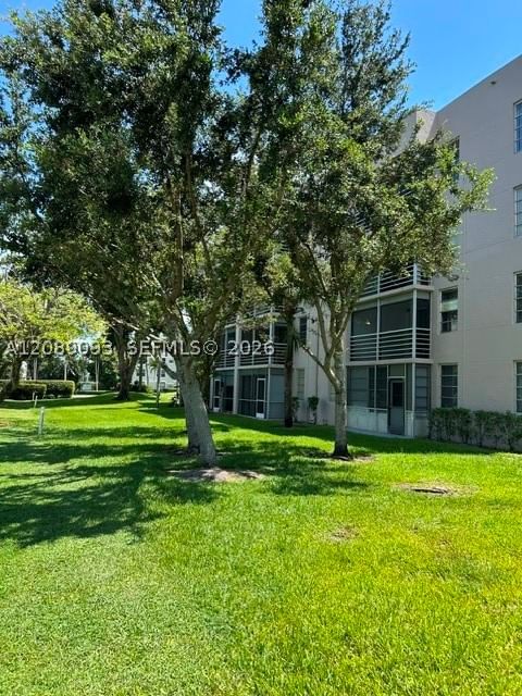 Real estate property located at 1811 Sabal Palm Dr #204, Broward, Condo 1 Of Sabal Palm Con, Davie, FL