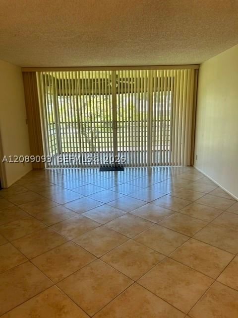 Real estate property located at 1811 Sabal Palm Dr #204, Broward, Condo 1 Of Sabal Palm Con, Davie, FL