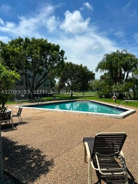 Real estate property located at 1811 Sabal Palm Dr #204, Broward, Condo 1 Of Sabal Palm Con, Davie, FL