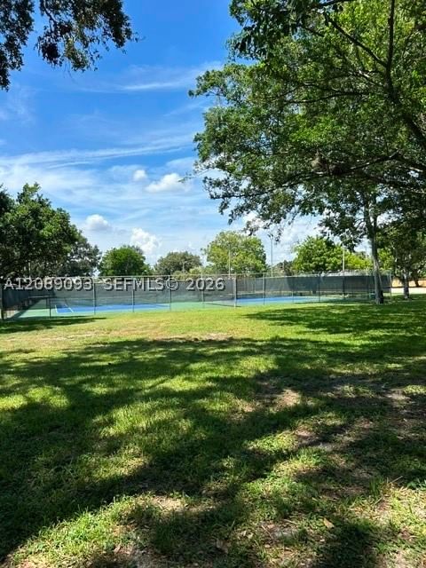 Real estate property located at 1811 Sabal Palm Dr #204, Broward, Condo 1 Of Sabal Palm Con, Davie, FL