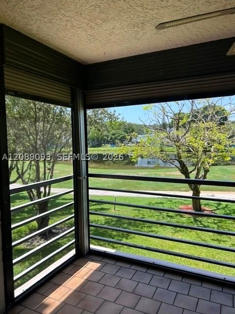 Real estate property located at 1811 Sabal Palm Dr #204, Broward, Condo 1 Of Sabal Palm Con, Davie, FL