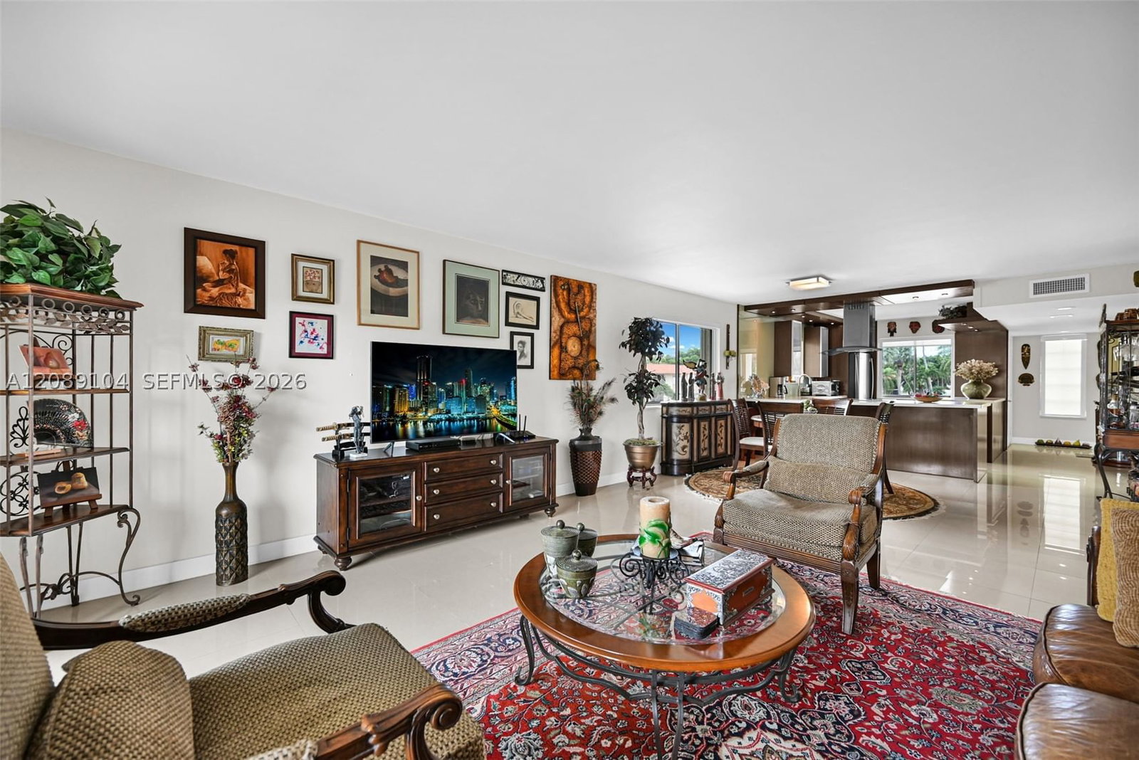 Real estate property located at 374 Lakeview Dr #204, Broward, Racquet Club Apts At Bona, Weston, FL