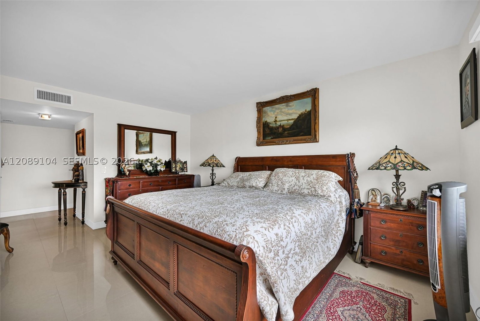 Real estate property located at 374 Lakeview Dr #204, Broward, Racquet Club Apts At Bona, Weston, FL