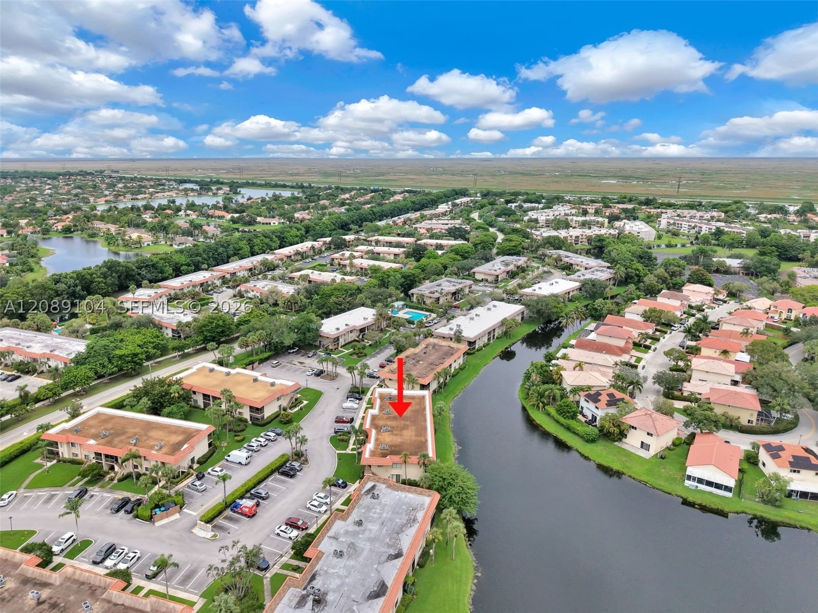 Real estate property located at 374 Lakeview Dr #204, Broward, Racquet Club Apts At Bona, Weston, FL