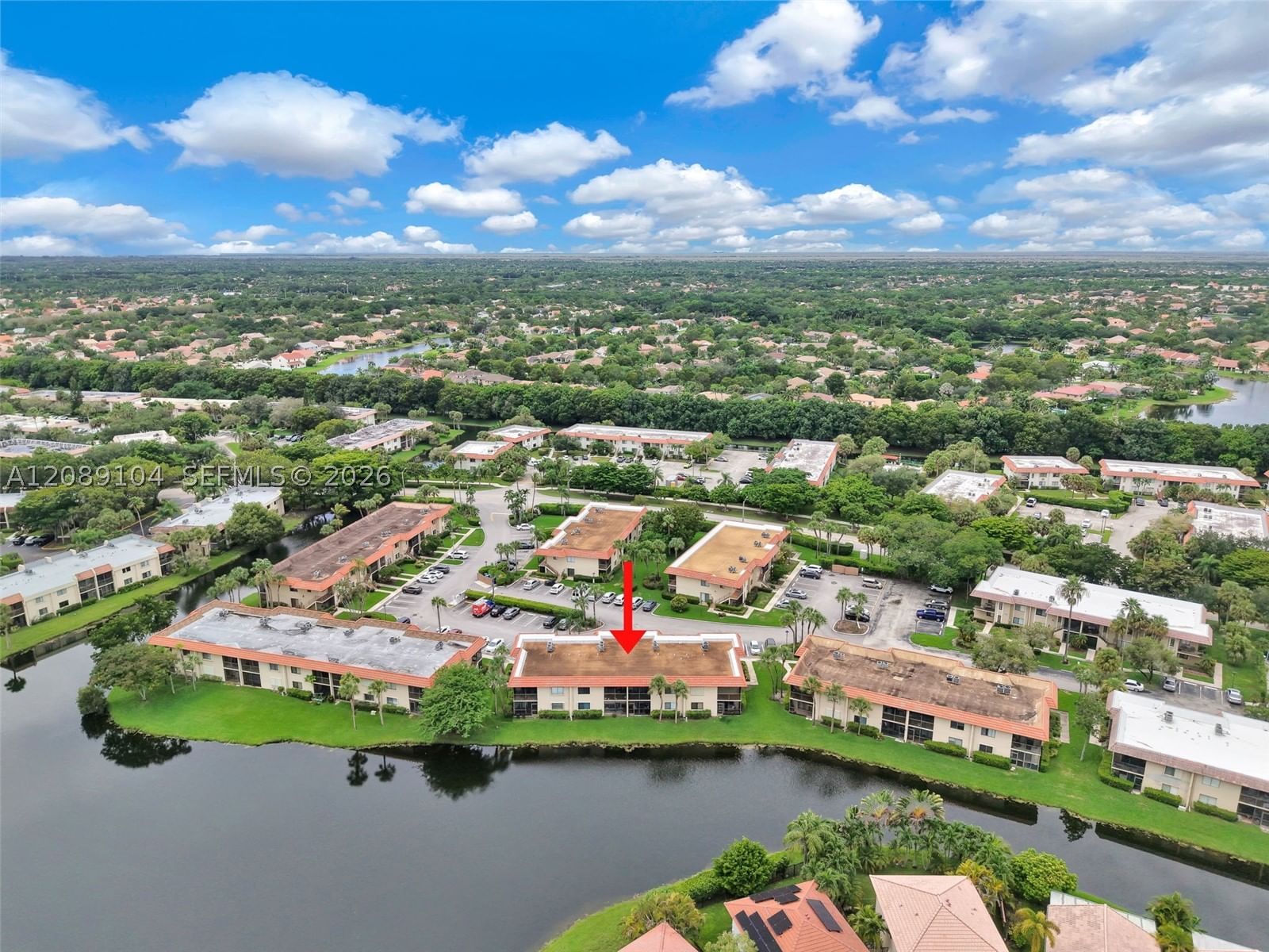 Real estate property located at 374 Lakeview Dr #204, Broward, Racquet Club Apts At Bona, Weston, FL