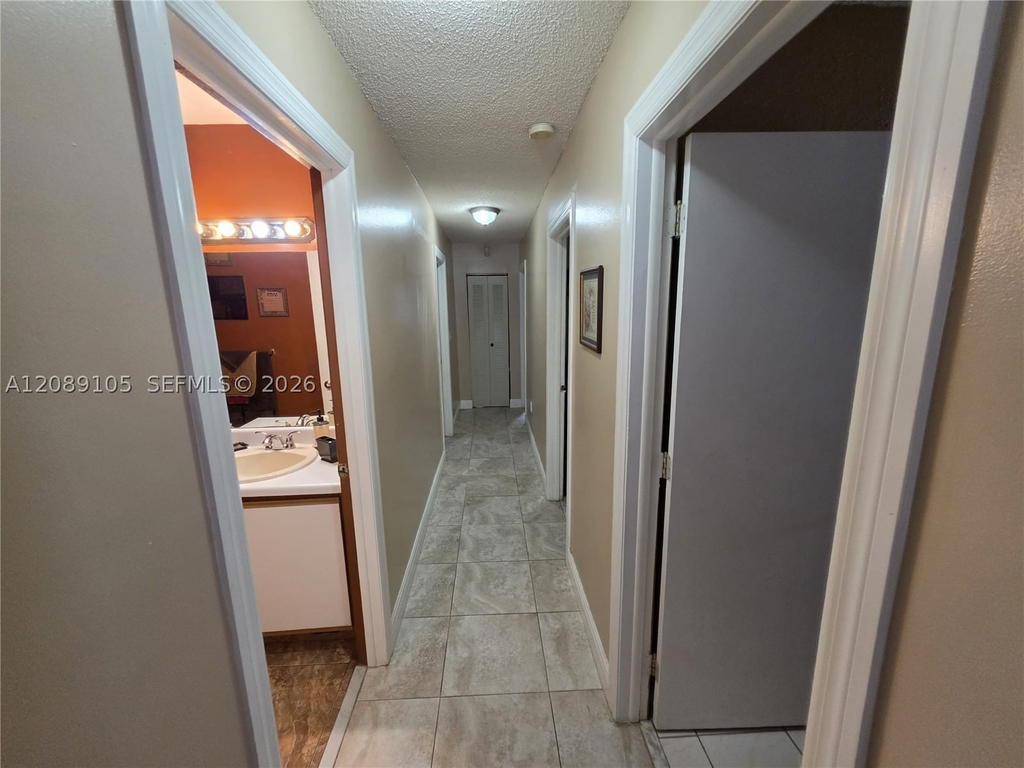 Real estate property located at 12264 201st Ter, Miami-dade, Habitat Villas, Miami, FL