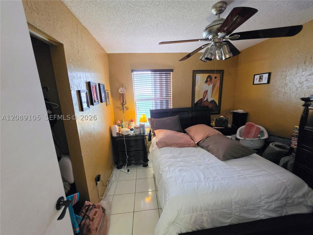 Real estate property located at 12264 201st Ter, Miami-dade, Habitat Villas, Miami, FL