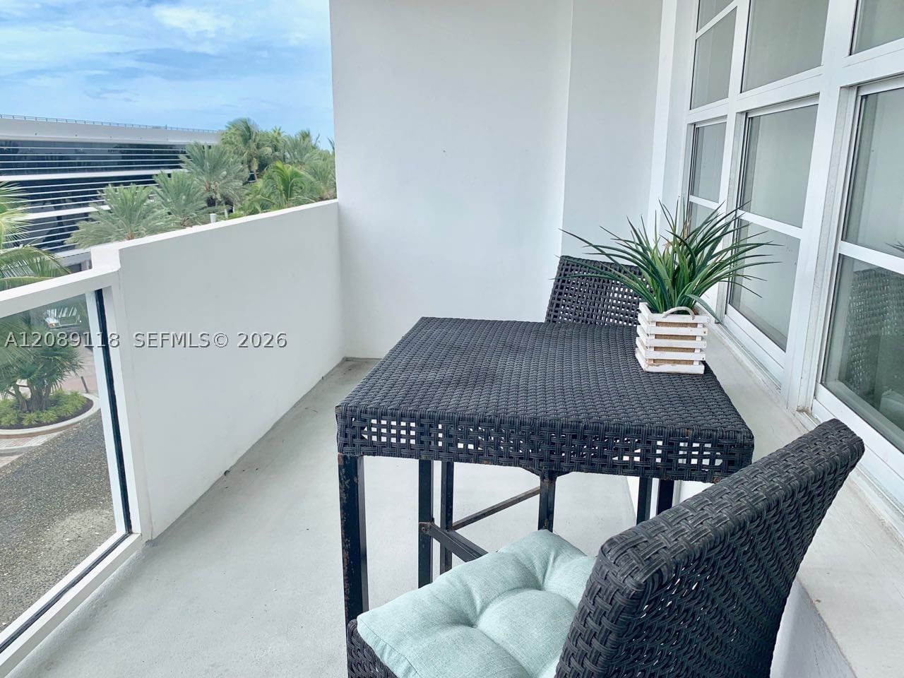 Real estate property located at 100 Lincoln Rd #427, Miami-dade, The Decoplage Condo, Miami Beach, FL