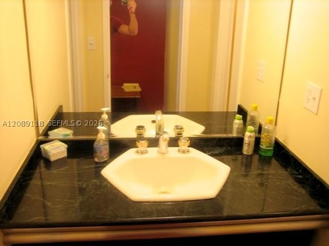 Real estate property located at 100 Lincoln Rd #427, Miami-dade, The Decoplage Condo, Miami Beach, FL