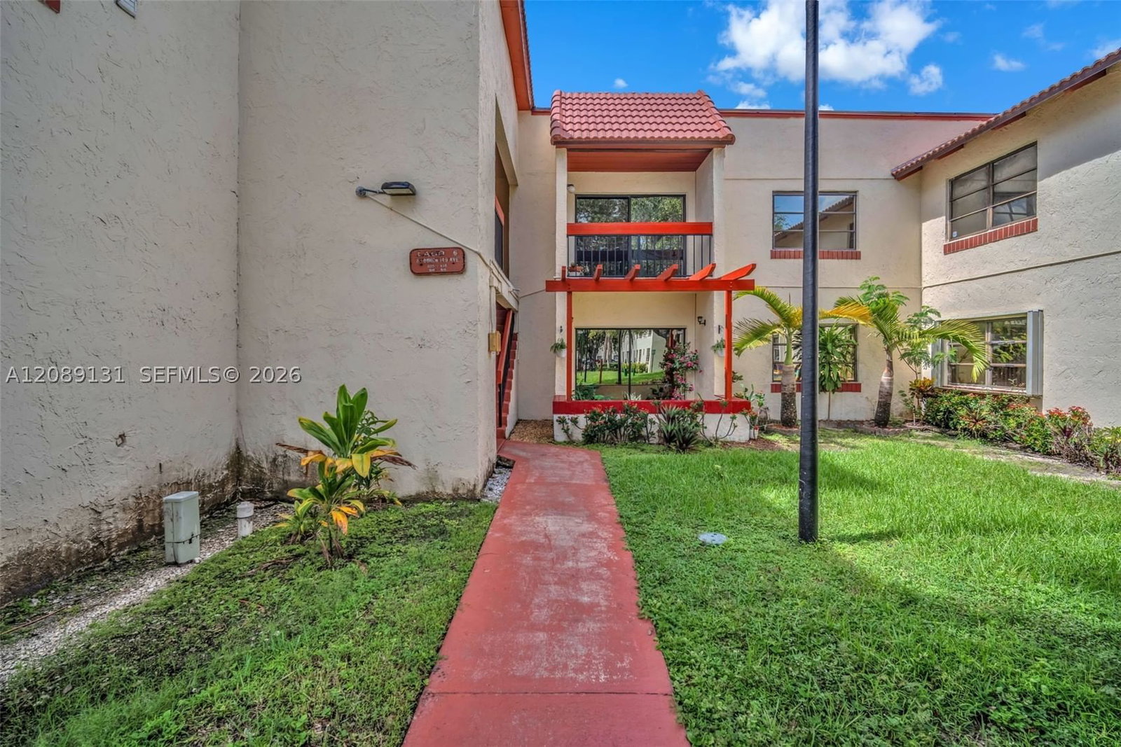 Real estate property located at 8600 149th Ave #614, Miami-dade, Lago Del Rey Condo #2, Miami, FL