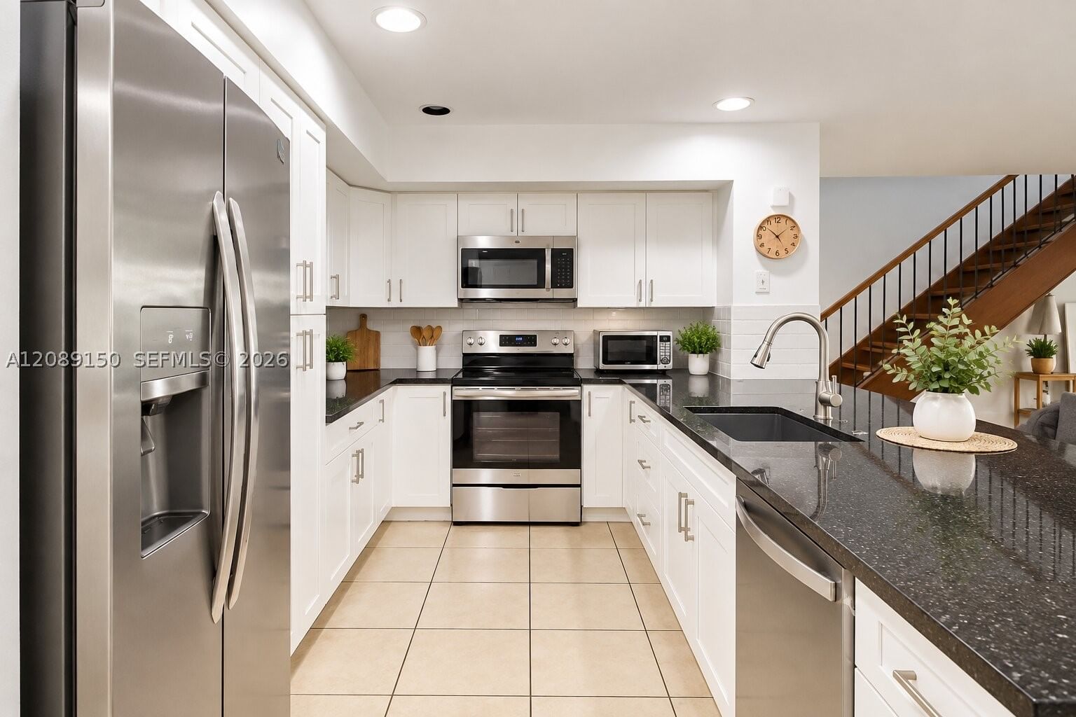 Real estate property located at 15528 Braemar Ct, Miami-dade, Miami Lakes Loch Andrews, Miami Lakes, FL