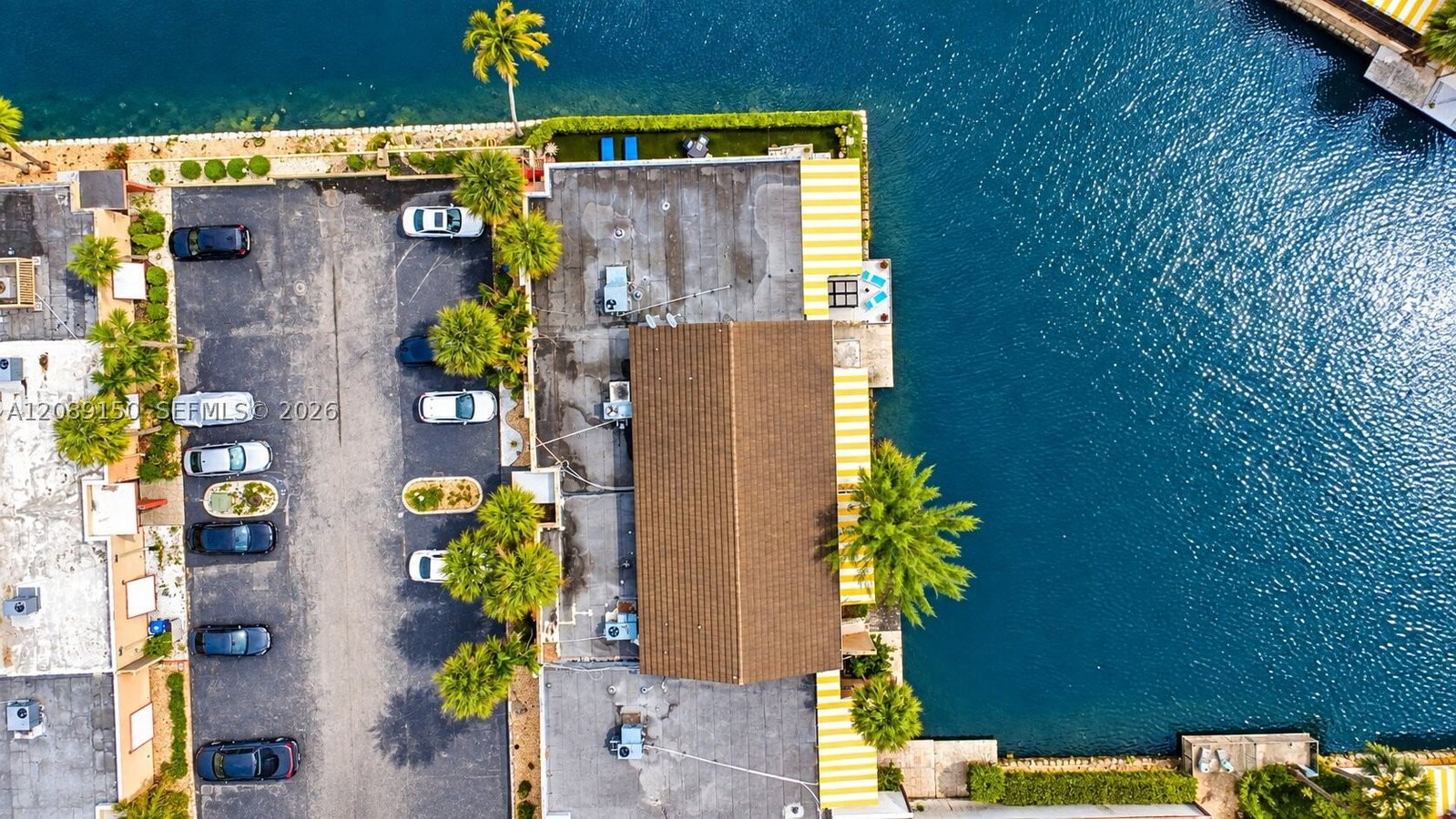 Real estate property located at 15528 Braemar Ct, Miami-dade, Miami Lakes Loch Andrews, Miami Lakes, FL