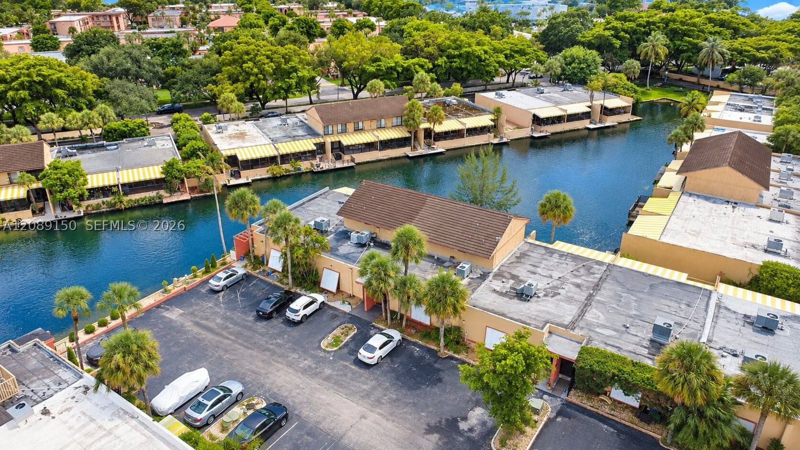 Real estate property located at 15528 Braemar Ct, Miami-dade, Miami Lakes Loch Andrews, Miami Lakes, FL