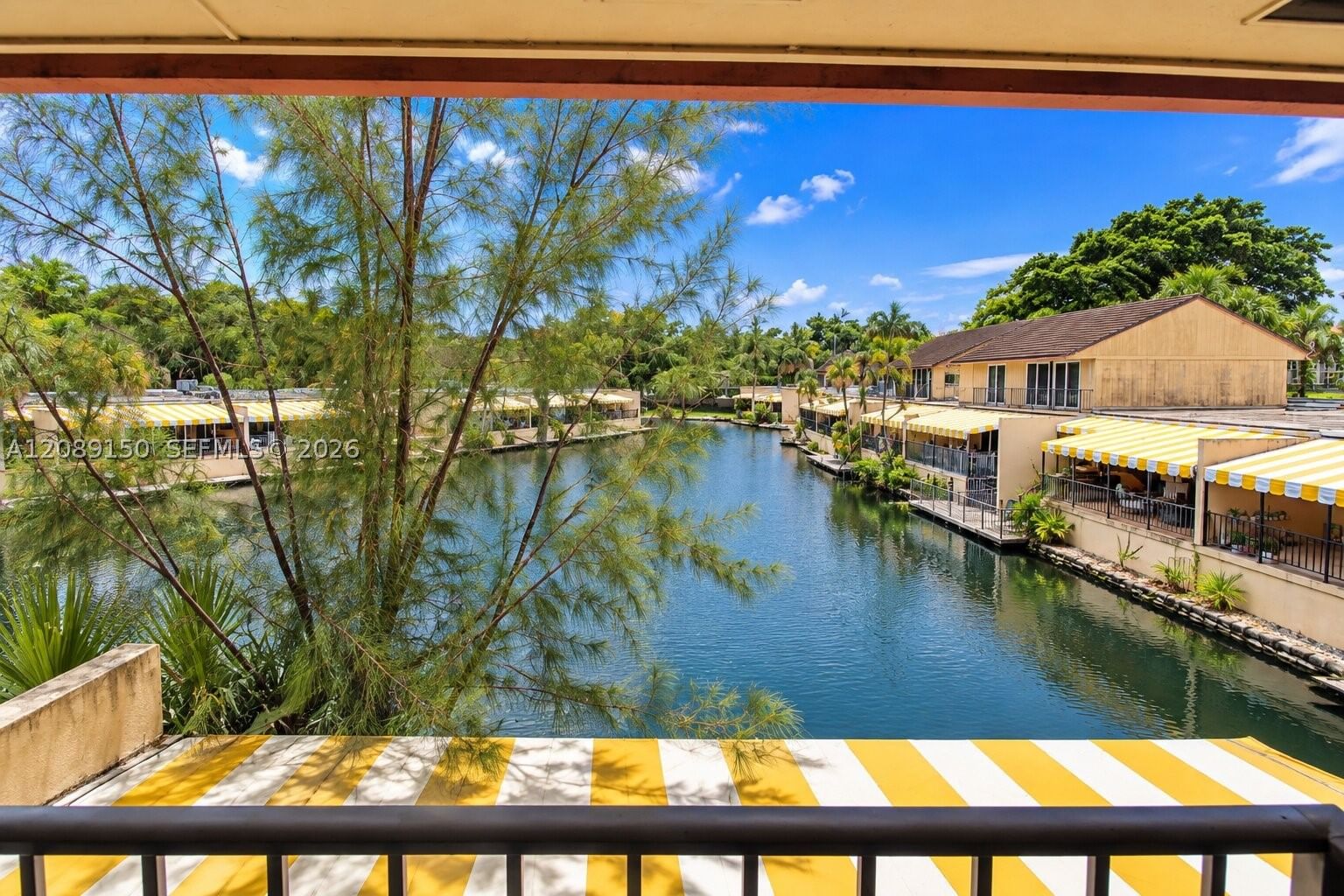 Real estate property located at 15528 Braemar Ct, Miami-dade, Miami Lakes Loch Andrews, Miami Lakes, FL