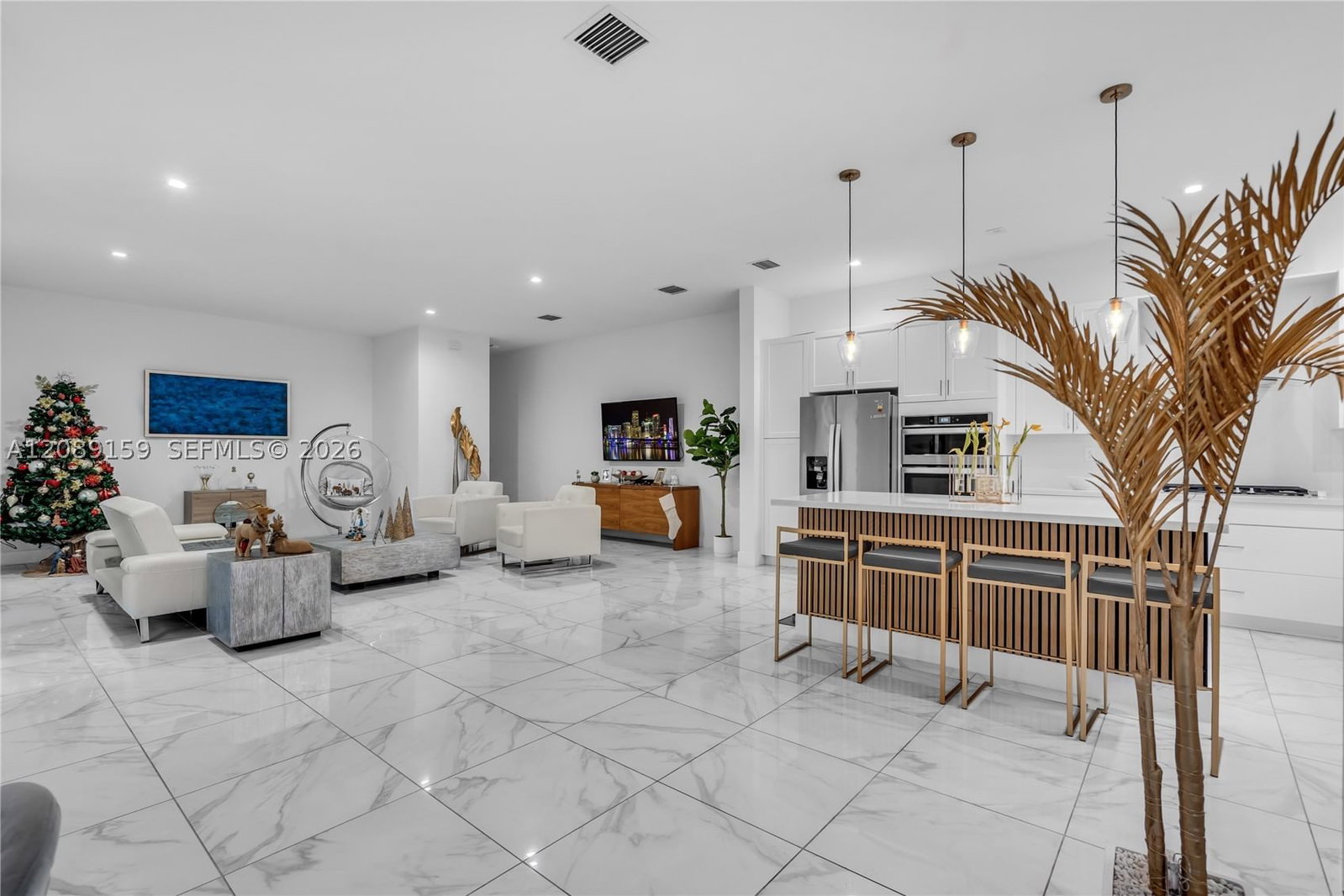 Real estate property located at 4363 81st Ave, Miami-dade, Canarias East, Doral, FL