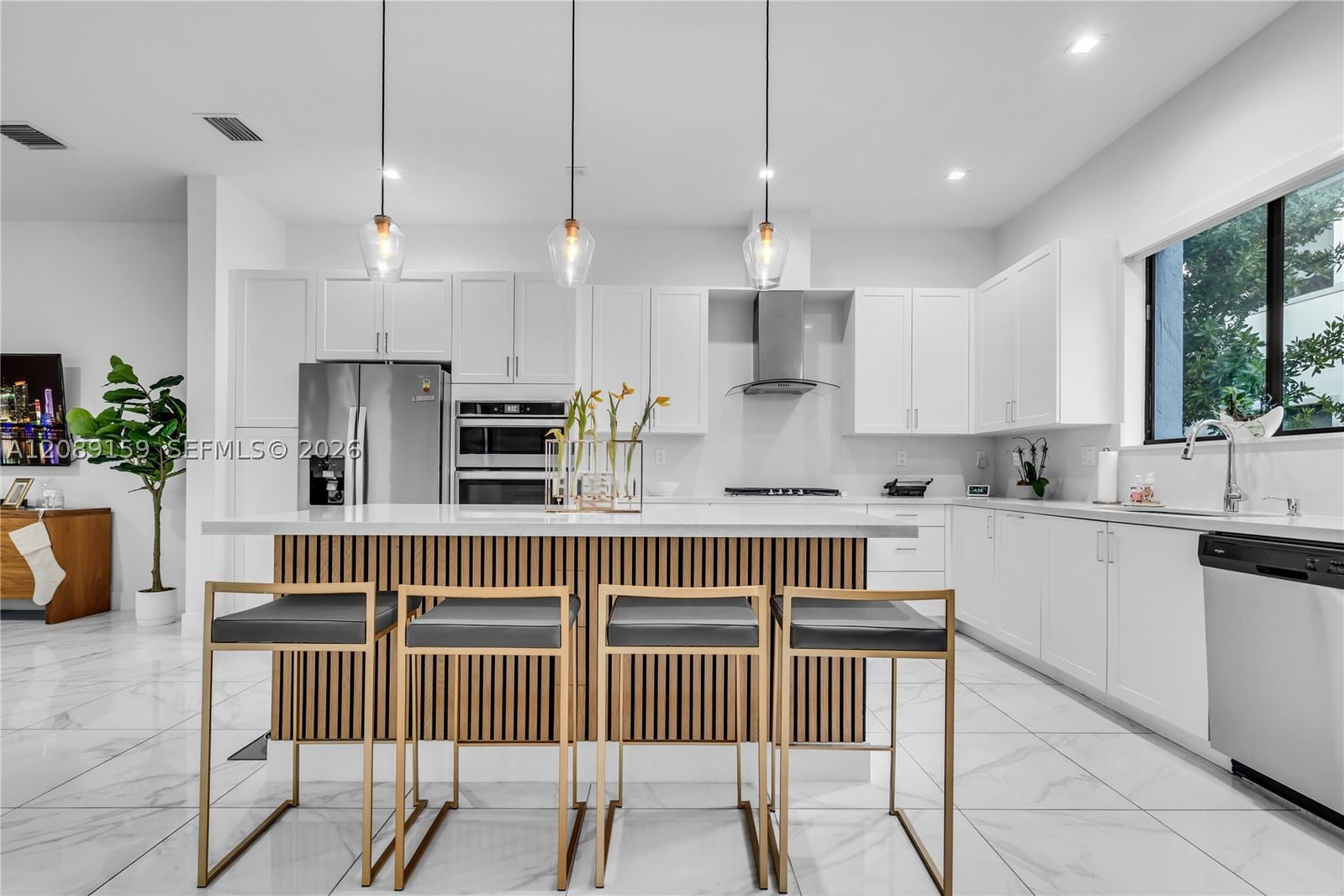 Real estate property located at 4363 81st Ave, Miami-dade, Canarias East, Doral, FL