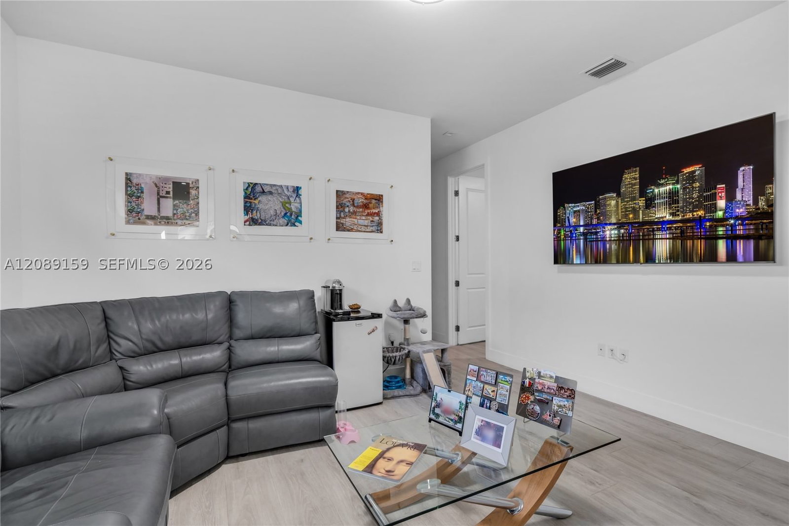 Real estate property located at 4363 81st Ave, Miami-dade, Canarias East, Doral, FL